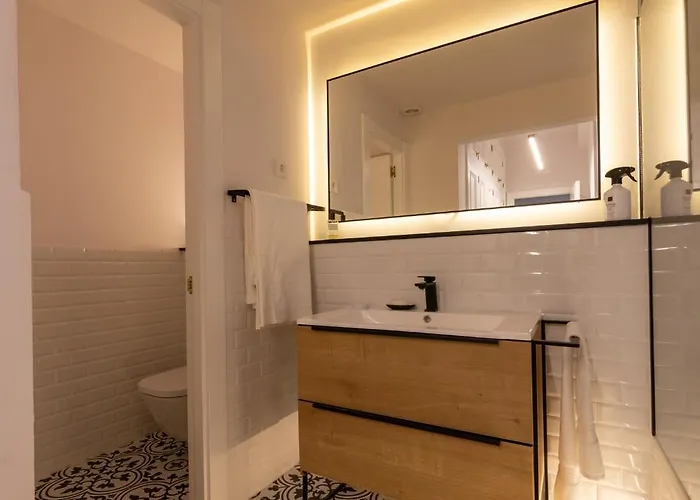 Henao Park De Suites, En Pleno Centro Con Garaje Directo Lejlighed