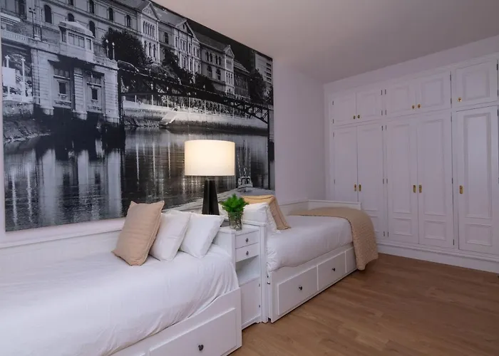 Henao Park De Suites, En Pleno Centro Con Garaje Directo Bilbao